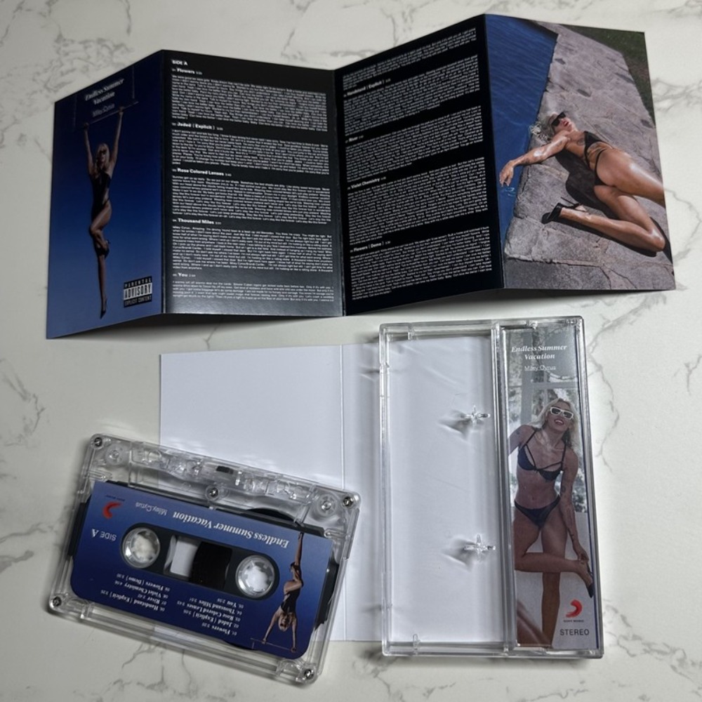 Miley Cyrus Cassette Tape | En - Audio Musically recension och pris